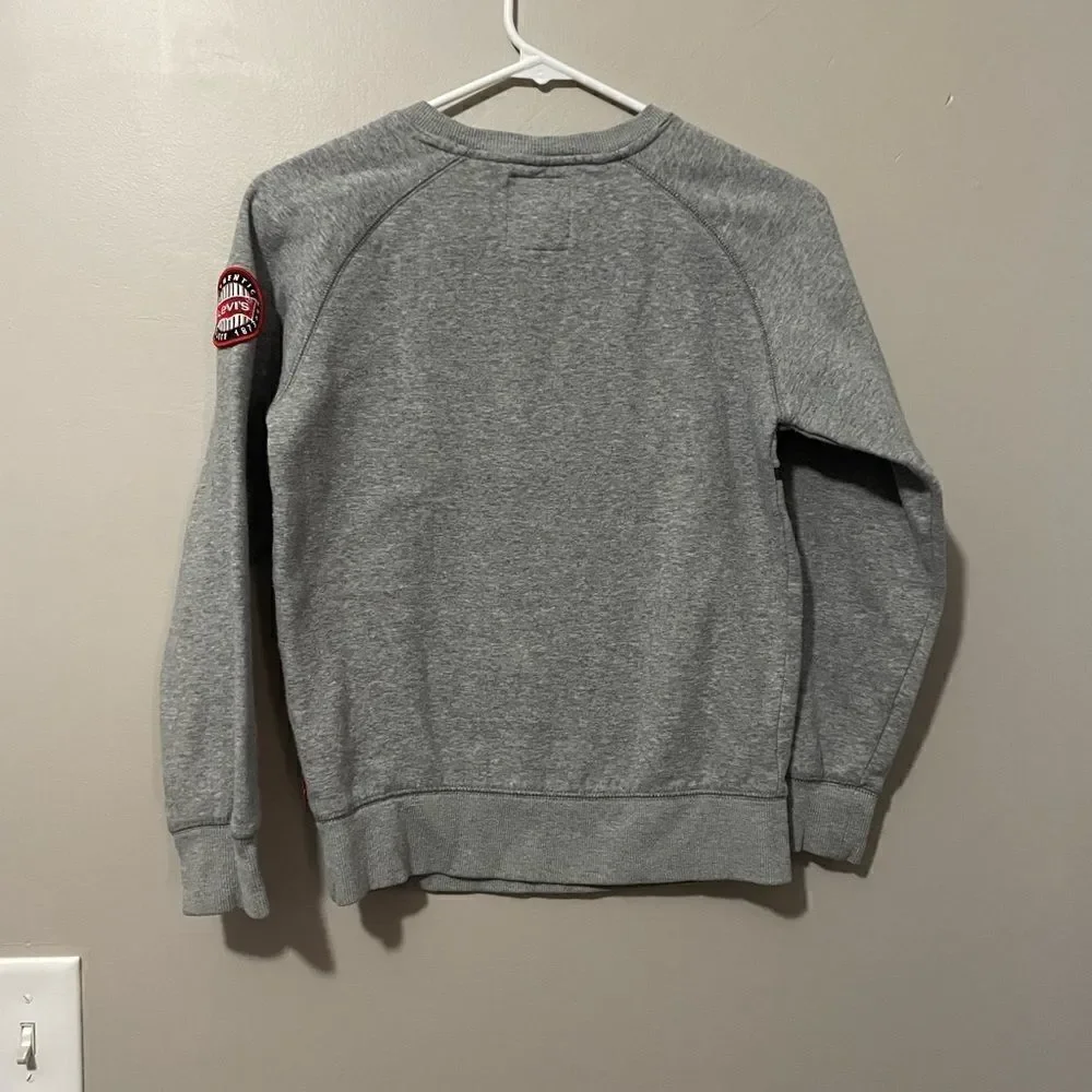 Levi’s sweatshirt